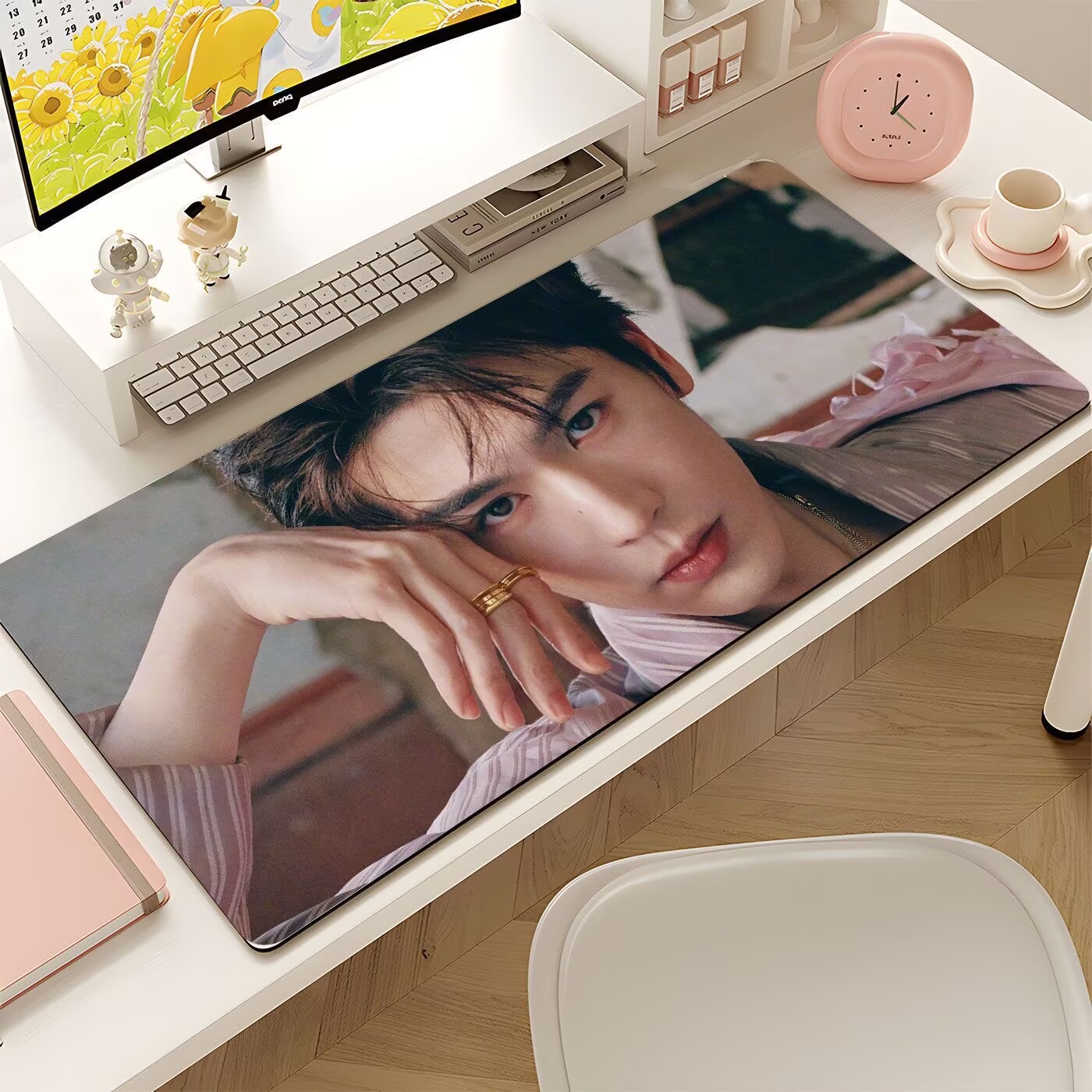 Mechanical Keyboard - Zhang Linghe'nin büyük boy mouse pad'i,